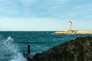 Le phare du môle d'entrée du port de Port Vendres
